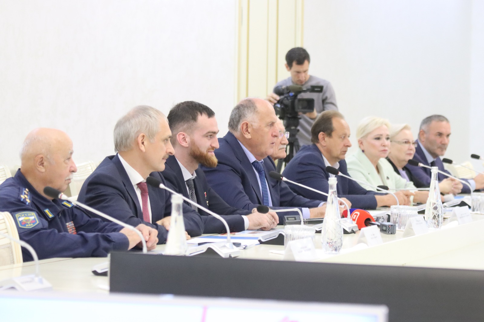 24 сентября, в конференц-зале Дома дружбы стартовала 141-я Всероссийская патриотическая акция «Вахта Героев Отечества», приуроченная к 80-летию Великой Победы и Году защитника Отечества.